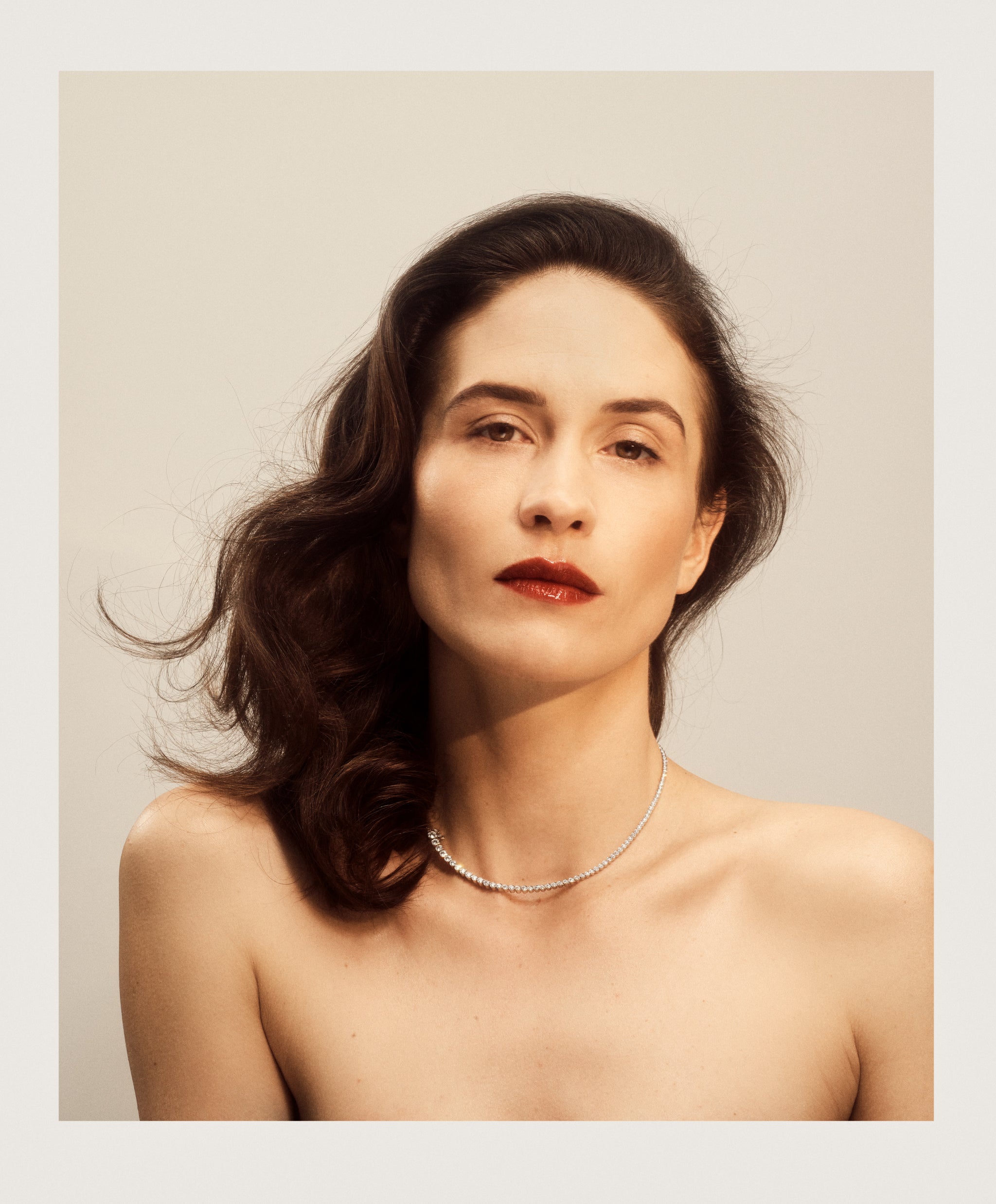 Model wearing Collier de Tennis Classique diamond necklace