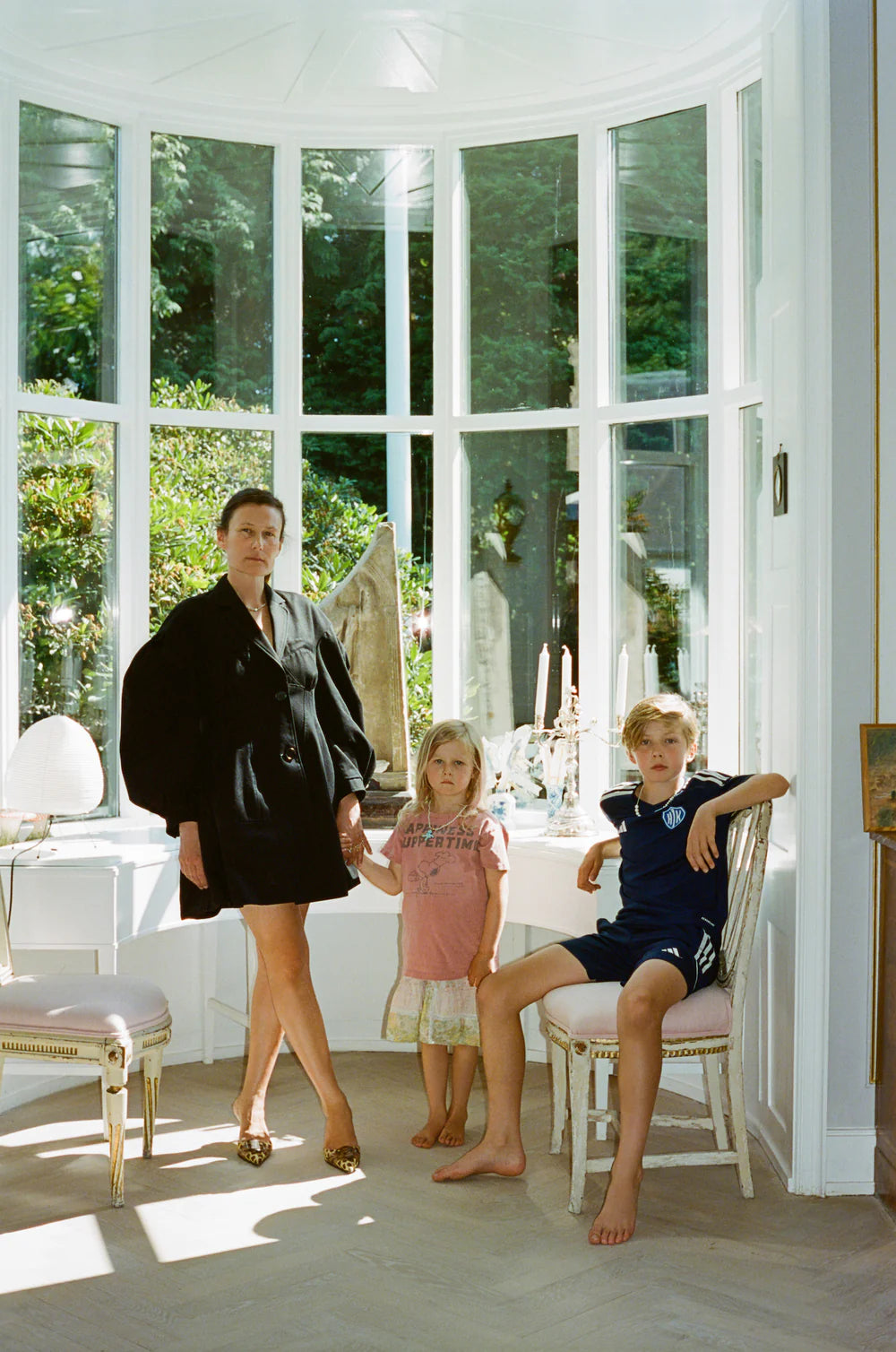 Portrait of Sophie Bille Brahe and children.